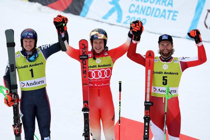 Odermatt vyhral obrovský slalom a prekonal rekord Maiera